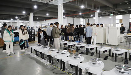 陶瓷創(chuàng)作者組團(tuán)看百陶會(huì)：身臨“企”境，眼見(jiàn)為實(shí)！